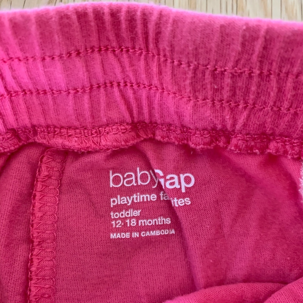 Kids Bundle Of 3 Gap Items(romper, short, onesies) - Picture 8 of 12